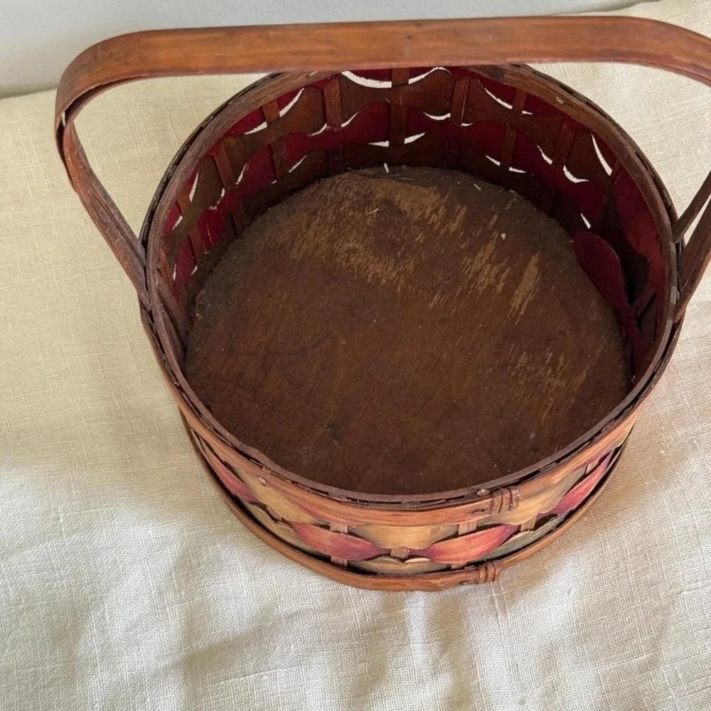 Vintage‎ Woven Splint Wood Basket Round Scalloped Red Brown Folk Art Farmhouse